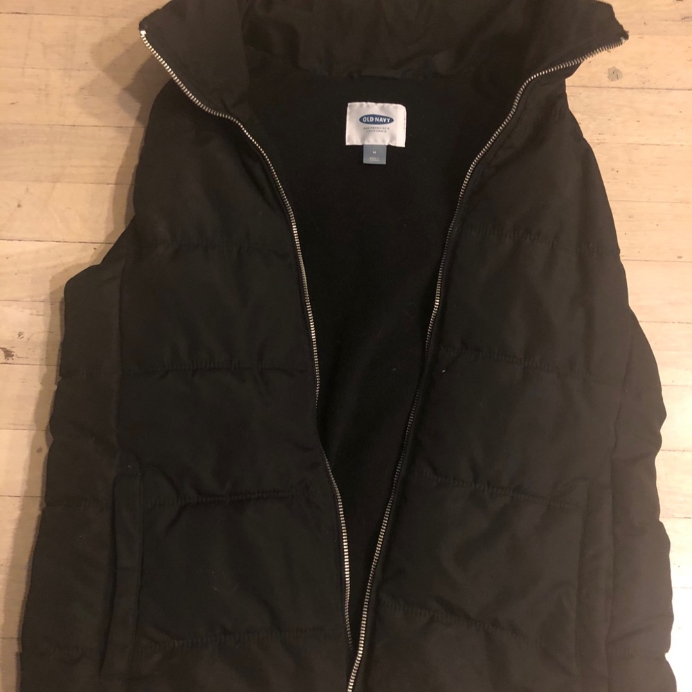 Old Navy Black Puffer Vest